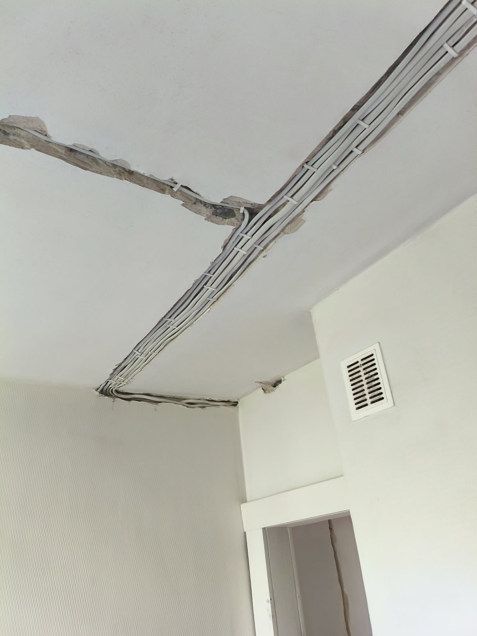 Montaż instalacji elektrycznej